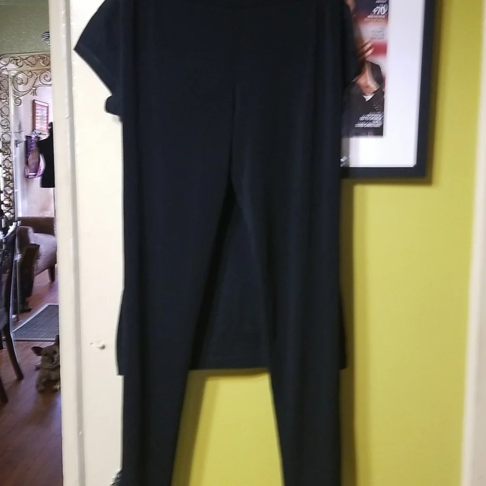 It's a set ( 2pcs ) T-shirt and Tights Sz (XS tights T-shirt-Sm - Picture 2 of 4